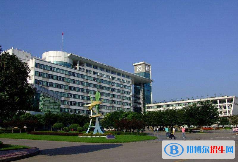 雅安中專學校生可以考大學嗎