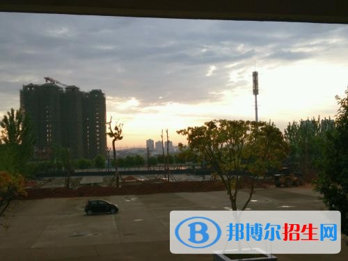 德陽中專學校是中專嗎