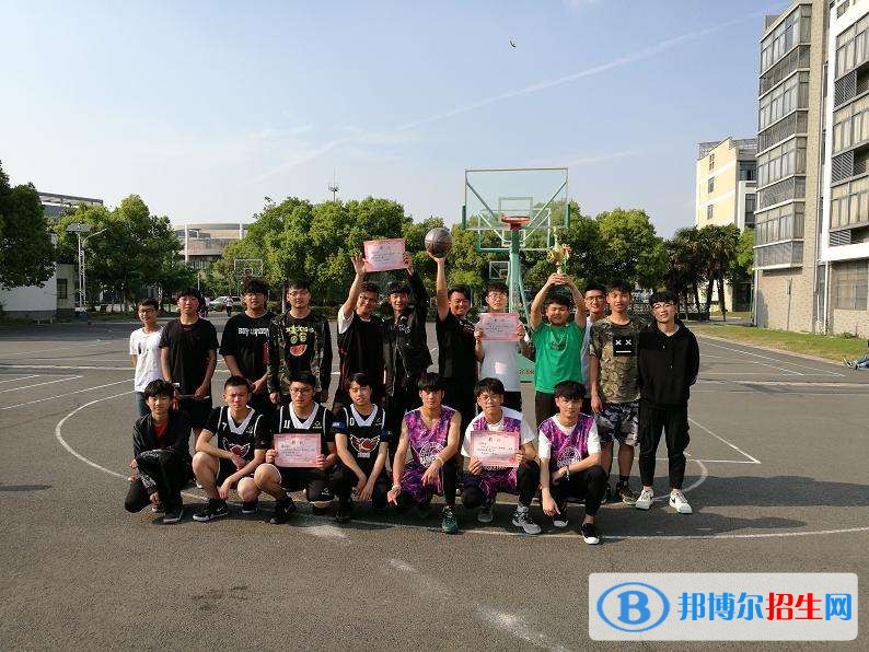 無錫高中沒讀完可以讀中專學(xué)校嗎
