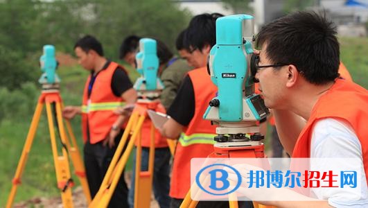 涼山州職業(yè)技術(shù)學(xué)校2019年報(bào)名條件、招生對(duì)象