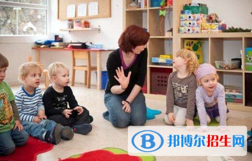 渭南女生在中專學校學什么好