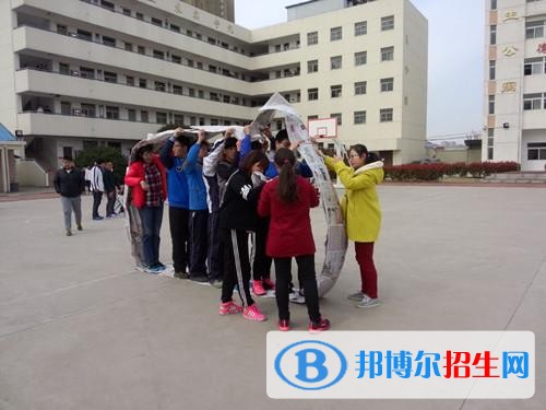 南京鐵道車(chē)輛高級(jí)技工學(xué)校招生辦聯(lián)系電話(huà)