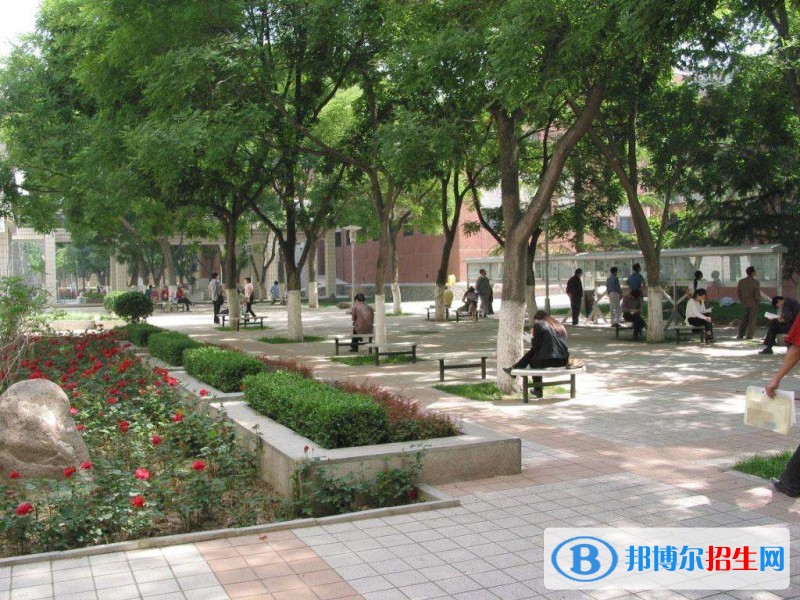蘭州讀中專(zhuān)學(xué)校要多少錢(qián)