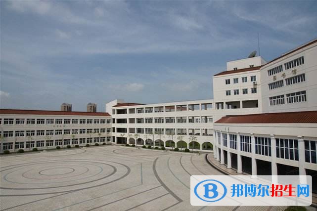 蘭州怎么讀中專學(xué)校