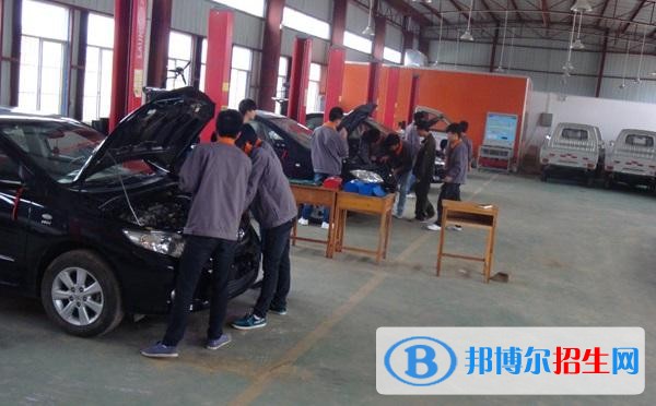 現代汽車、摩托車維修專業(yè)2