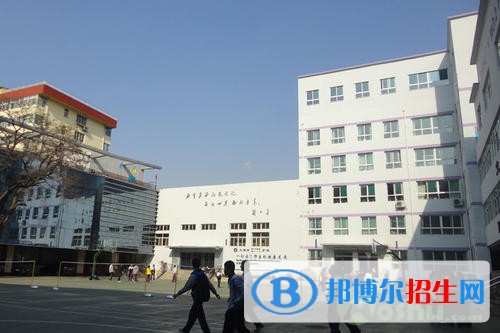 太原中專學(xué)校亂不亂