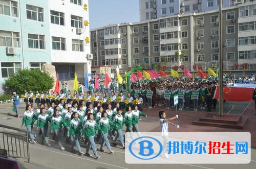 太原初中畢業(yè)可以上中專學(xué)校嗎