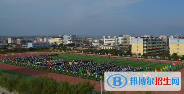 白銀初中畢業(yè)上中專學校好嗎