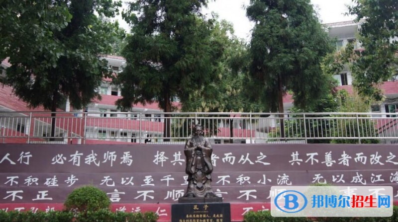 遵義私立貴龍中學2019年招生辦聯(lián)系電話