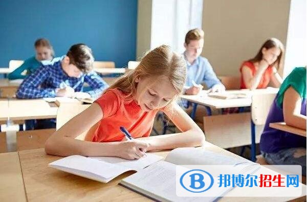 太原讀中專學校學什么有前途