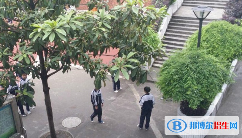 遵義第二中學2019年報名條件、招生要求、招生對象