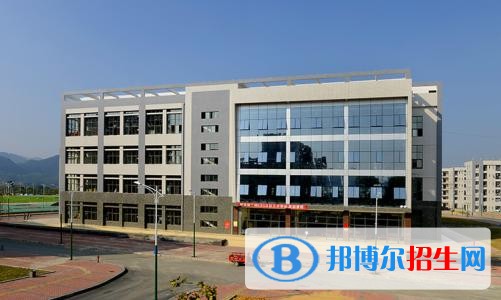 遵義職業(yè)技術(shù)學(xué)院五年制大專(zhuān)2019年報(bào)名條件、招生要求、招生對(duì)象