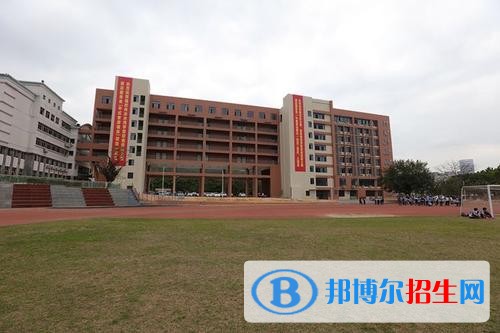 云南現(xiàn)代職業(yè)技術(shù)學(xué)院五年制大專2019年報(bào)名條件、招生要求、招生對(duì)象