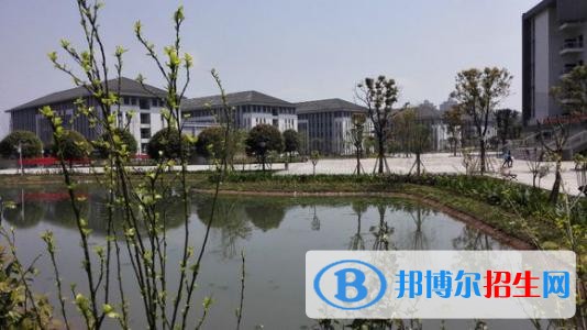 重慶化工職業(yè)學(xué)院五年制大專2019年報(bào)名條件、招生要求、招生對象