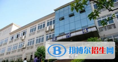 重慶財經(jīng)職業(yè)學院五年制大專2019年招生代碼