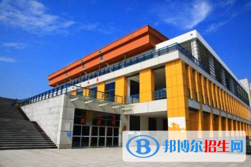 重慶工商職業(yè)學(xué)院五年制大專(zhuān)網(wǎng)站網(wǎng)址
