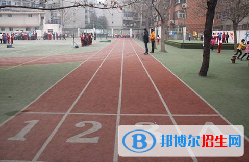 巴中電子技術(shù)學校1