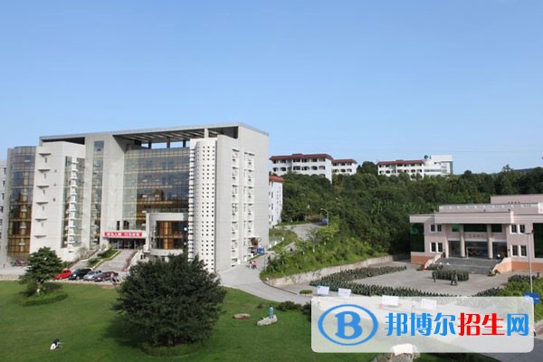 初中畢業(yè)的考什么學校學幼師