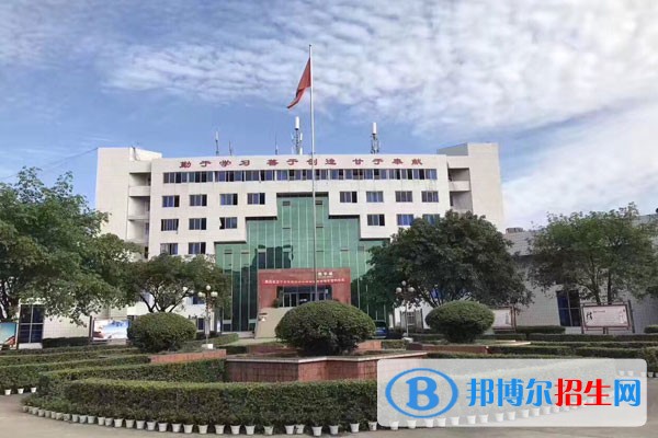 四川國(guó)盛技工學(xué)校的助學(xué)體系