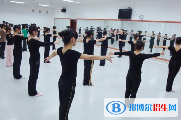 2019四川幼師學校的培育目的和專業(yè)前景怎樣