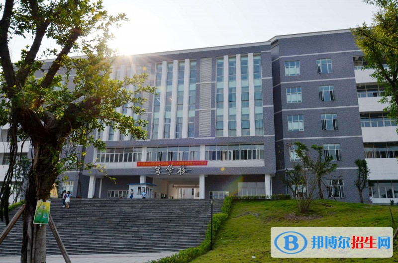 重慶建筑工程職業(yè)學(xué)院招生要求，資助情況