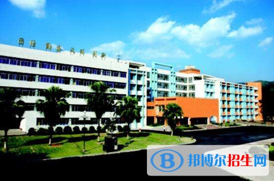 重慶市農(nóng)業(yè)學(xué)校招生條件，管理模式