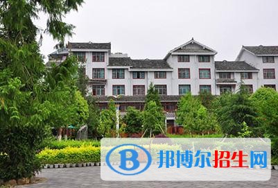 雷山縣中等職業(yè)技術(shù)學(xué)校就業(yè)安置，畢業(yè)待遇