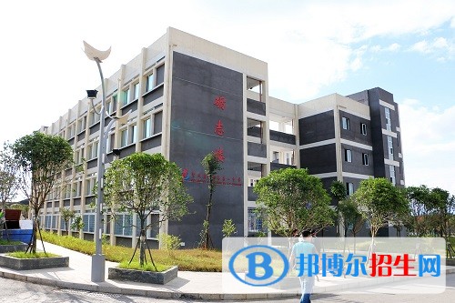 貴州納雍第一中學2019年報名條件、招生要求、招生對象
