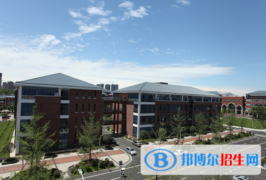 成都紡織高等專科學(xué)校3