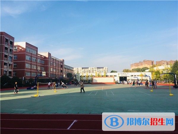 成都機械高級技工學(xué)校5