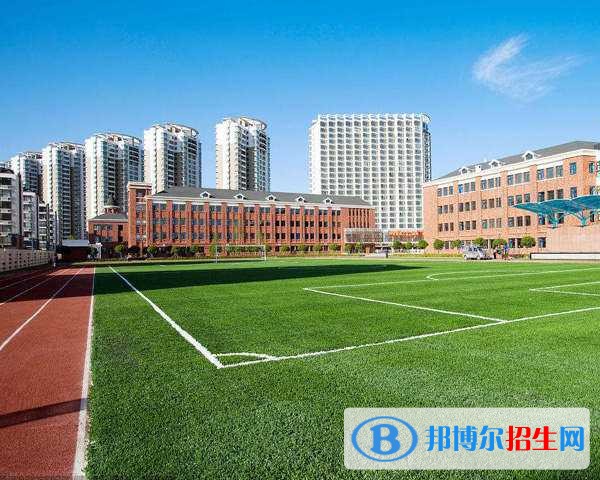 幼師專業(yè)標(biāo)準(zhǔn)簡(jiǎn)歷四個(gè)基本內(nèi)容