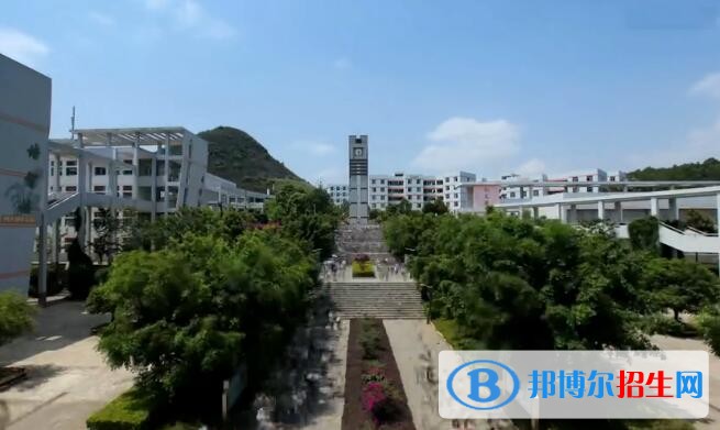 貴州興義中學2019年報名條件、招生要求、招生對象