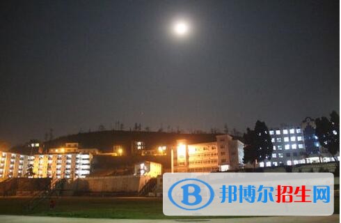 貴州晴隆民族中學(xué)2019年招生計(jì)劃