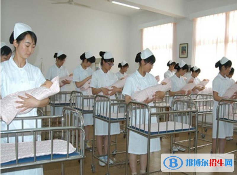 2019年云南護理專業(yè)學(xué)校就業(yè)率排名TOP5