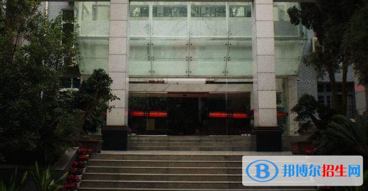 貴州大學(xué)附屬中學(xué)網(wǎng)站網(wǎng)址
