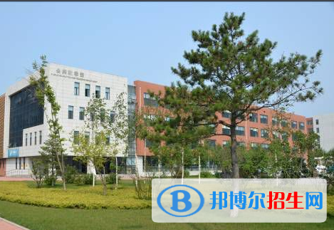 長(zhǎng)春汽車工業(yè)高等專科學(xué)校3