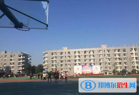 成都機電工程學校5
