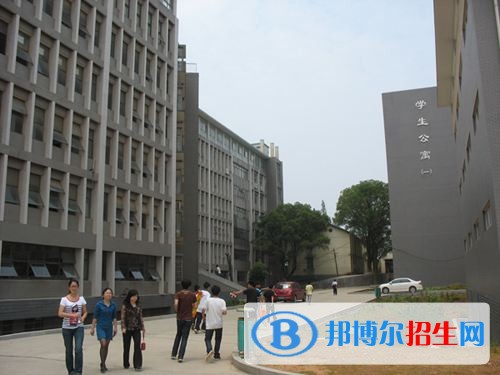 長(zhǎng)沙讀中專(zhuān)好嗎 