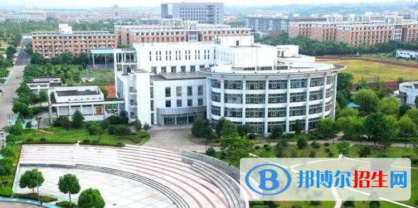衢州職業(yè)技術(shù)學(xué)院五年制大專網(wǎng)站網(wǎng)址