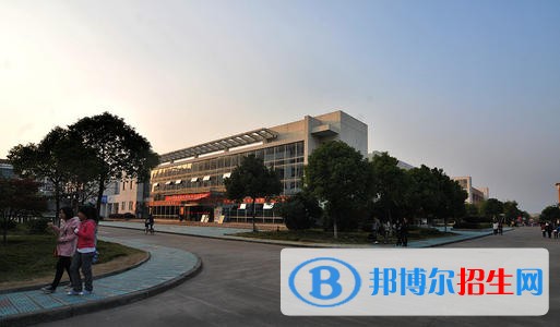 衢州職業(yè)技術(shù)學(xué)院五年制大專(zhuān)2019年報(bào)名條件、招生要求、招生對(duì)象