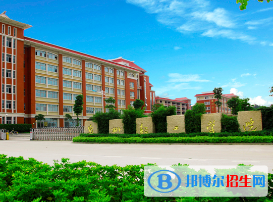 泉州輕工職業(yè)學(xué)院2