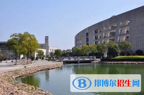 杭州萬向職業(yè)技術(shù)學(xué)院五年制大專2019年報名條件、招生要求、招生對象