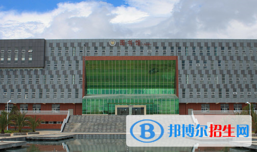 昆明冶金高等專科學(xué)校1