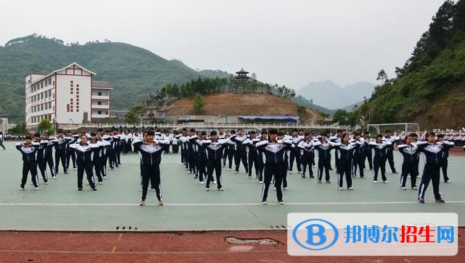 劍河民族中學(xué)2020年報(bào)名條件、招生要求、招生對(duì)象