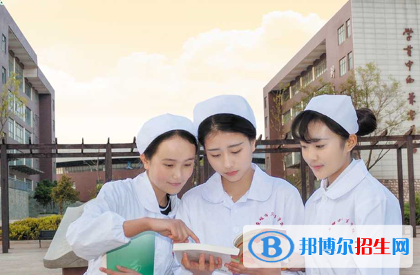 云南初中畢業(yè)生讀哪個衛(wèi)校