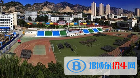甘肅中專鐵路學(xué)?？梢钥即髮? width=