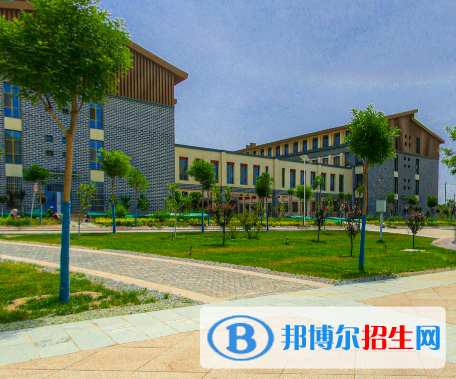 甘肅省財(cái)貿(mào)職業(yè)學(xué)院五年制大專2020年招生辦聯(lián)系電話