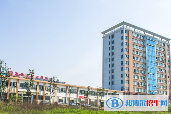 咸寧職業(yè)技術學院五年制大專6