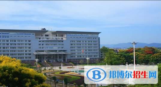 恩施職業(yè)技術(shù)學(xué)院五年制大專(zhuān)2020年報(bào)名條件、招生要求、招生對(duì)象