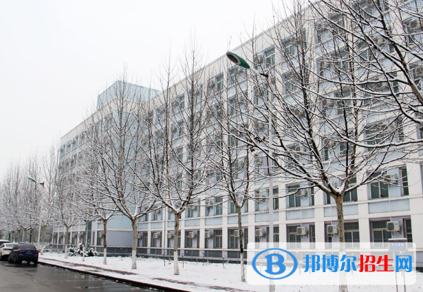 江漢藝術(shù)職業(yè)學(xué)院五年制2020年報(bào)名條件、招生要求、招生對象